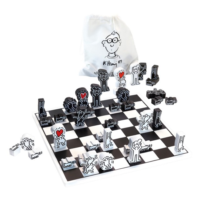 Ένα παιχνίδι σκάκι που σχεδιάστηκε από τον Keith Haring