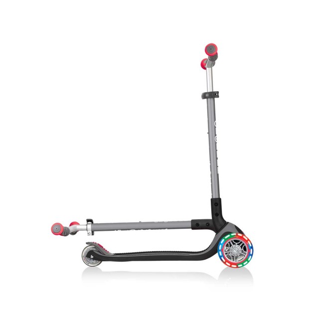 Scooter Globber Master Lights 3 τροχών, μαύρο και κόκκινο
