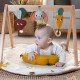 Active gymnastics Tiny Love Luxe Gymini από τη σειρά Eco Garden of Adventures, με στρογγυλό χαλί διαμέτρου 90 cm, ξύλινη καμάρα, 3 παιχνίδια και μαξιλάρι για παιχνίδι στο στομάχι, 0m+