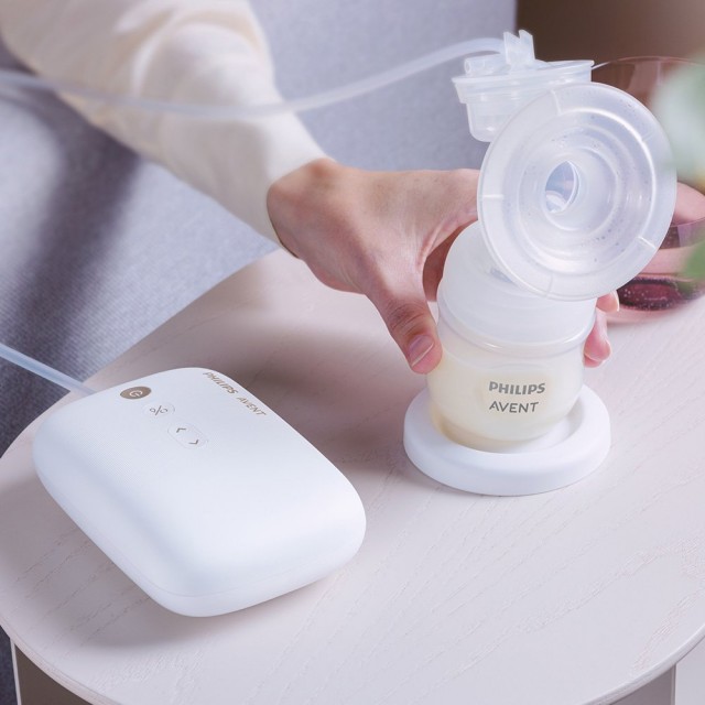 Μονή ηλεκτρική αντλία Natural Motion Premium Philips AVENT SCF396/31 με 1 τεμ. φιάλη πολυπροπυλενίου 125 ml με θηλή Natural Response 0m+, Κιτ ταξιδιού, 5 τεμ. σακουλάκια μητρικού γάλακτος και 4 τεμ. υλικό παραγεμίσματος
