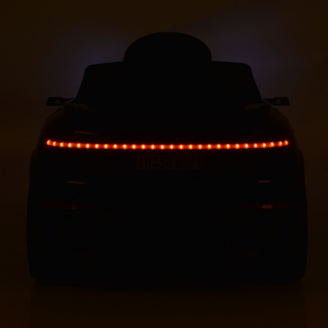Μπαταρία SUV Audi SQ8 e-tron μεταλλικό μπλε
