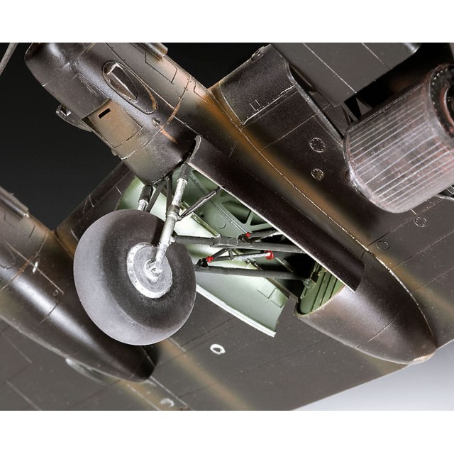 Μοντέλο συναρμολόγησης, Revell, αεροσκάφος Lancaster B.III DAMBUSTERS, 224 ανταλλακτικά