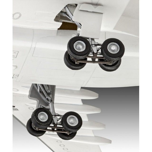 Сглобяем модел Airbus A330-300 Lufthansa New Livery, 108 части