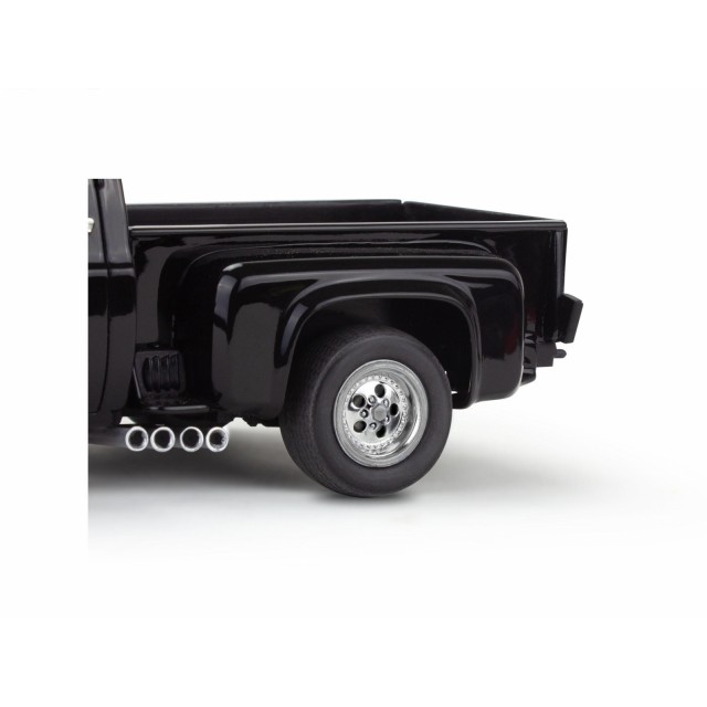 ′77 Chevy Pickup - Buildable Model, 102 Parts