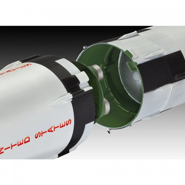 Συναρμολογημένο μοντέλο Apollo Saturn V, 82 μέρη