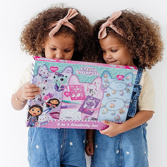 Gabby's Dollhouse Creative Kit Βραχιόλια γκλίτερ + μαρκαδόροι σε σπρέι + μωσαϊκό διαμαντιών 3 σε 1