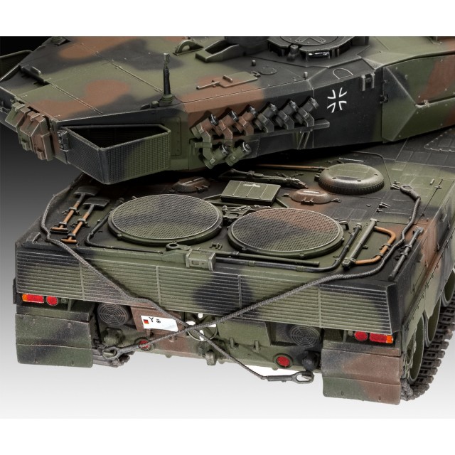 Сглобяем модел Танк Леопард 2A6/A6NL, 222 части
