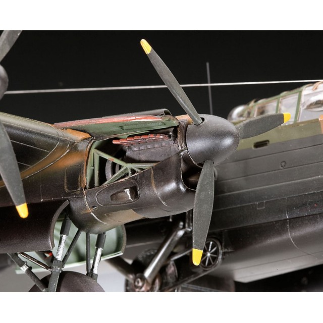 Μοντέλο συναρμολόγησης, Revell, αεροσκάφος Lancaster B.III DAMBUSTERS, 224 ανταλλακτικά