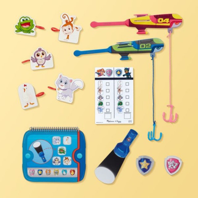Melissa & Doug - Expandable Game Board - Spies