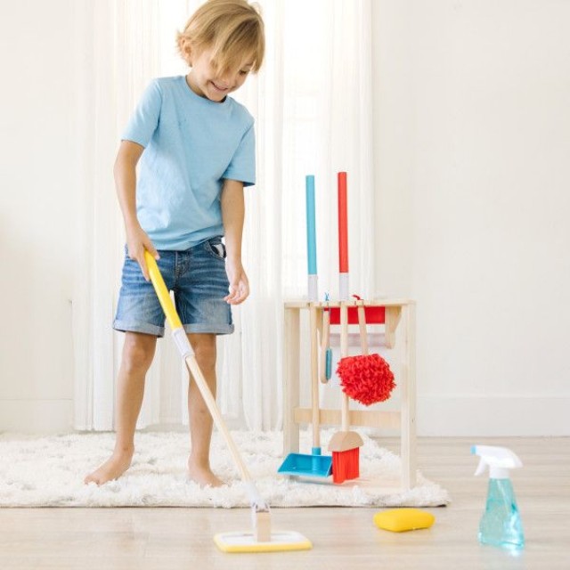 Melissa & Doug - Παιδικό ξύλινο σετ καθαρισμού