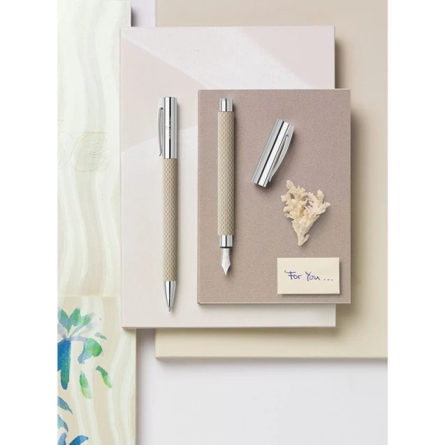 Faber-Castell Писалка Ambition, M, бял пясък