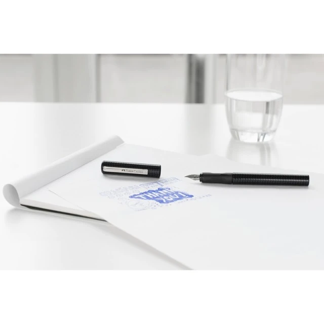 Faber-Castell πένα, μαύρη, με 6 φυσίγγια