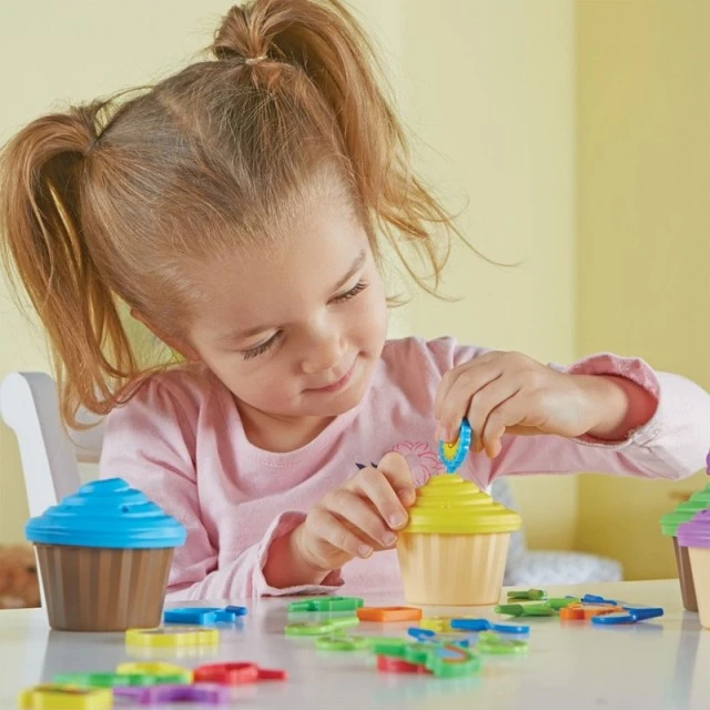 Learning Resources παιχνίδι με γράμματα σε μορφή κεκάκια, 64 κομμάτια