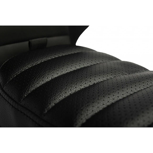 Mercedes C-Class Ride-On Λευκό Caretero Toyz