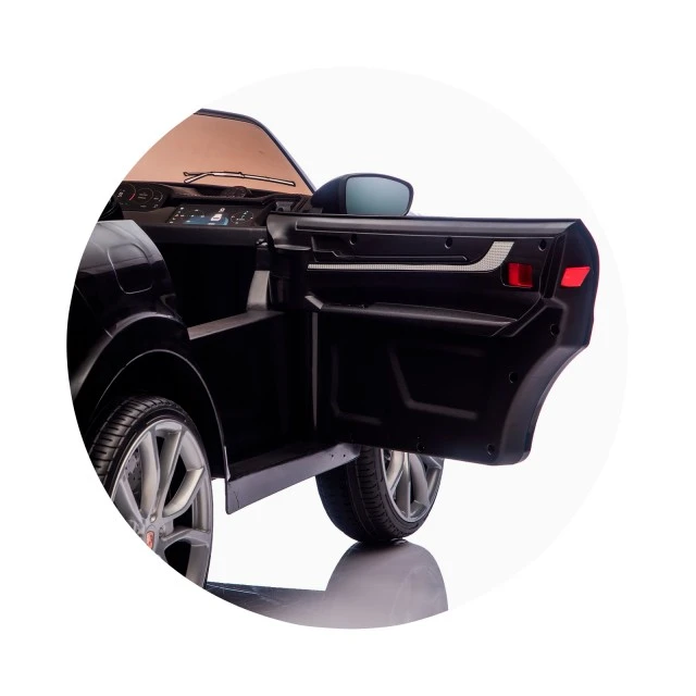 Ηλεκτρικό SUV Porsche Kayenne μαύρο