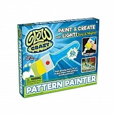 Φανάρι με πινέλο ζωγραφικής και πρότυπα για ελαφριά διακόσμηση