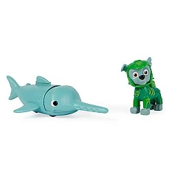 PAW PATROL Aqua Pups φιγούρα Rocky με υποβρύχιο φίλο πριονόψαρο