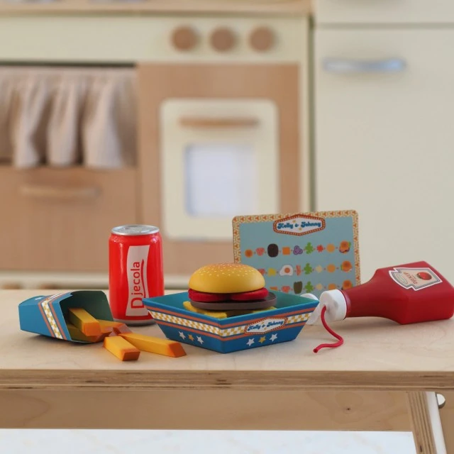 Το Kids Kit έφτιαξε τους Kelly and Johnny Burgers