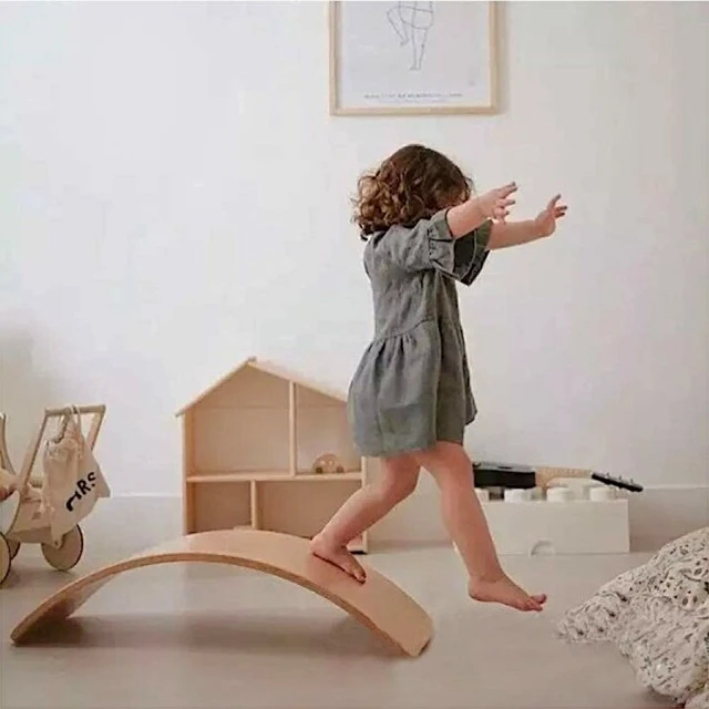 Ginger Home Wooden Balance Board - Safe Toy for Children, 82x30x15 cm