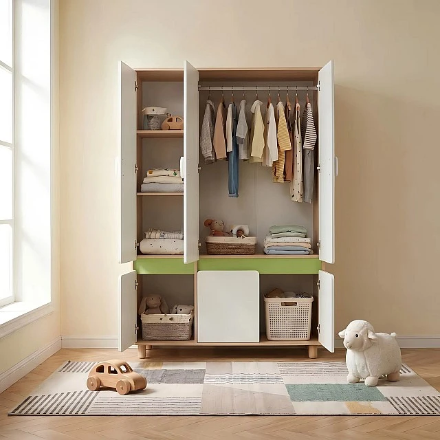 Παιδική Τρίφυλλη Ντουλάπα GINGER HOME DINO, με Ράφια, Μοχλό Κρεμάστρας και 6 Πόρτες, Λευκό, Πράσινο και Φυσικό Ξύλο, 120x60x180 εκ.