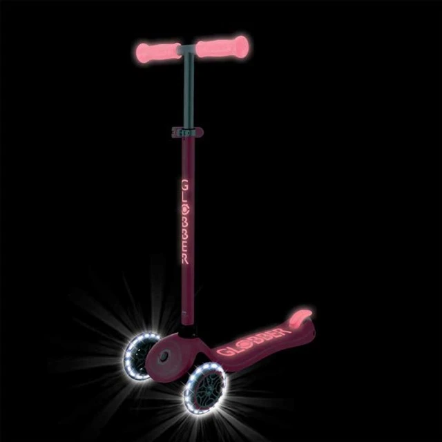 Παιδικό πατίνι με φωτιζόμενους τροχούς PRIMO PLUS GLOW LIGHTS, κοραλί