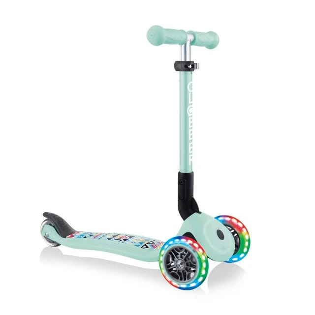 Αναδιπλούμενο σκούτερ Globber Junior Fantasy Lights με φωτεινούς τροχούς, πράσινο της μέντας