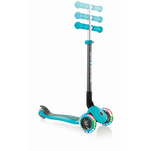 Globber Primo Foldable Lights Μπλε-πράσινο αναδιπλούμενο σκούτερ με λαμπερούς τροχούς