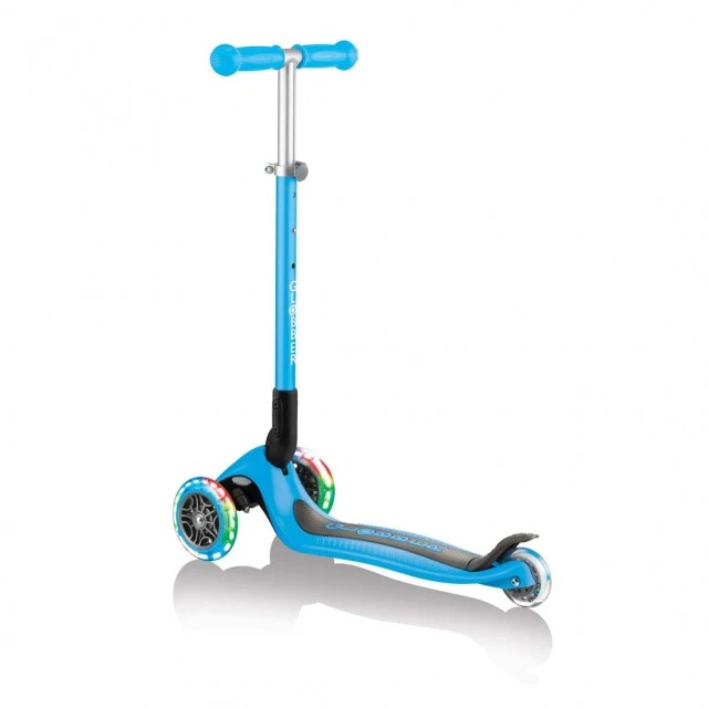 Πτυσσόμενο σκούτερ Globber Primo Foldable Lights με λαμπερά ελαστικά, γαλάζιο