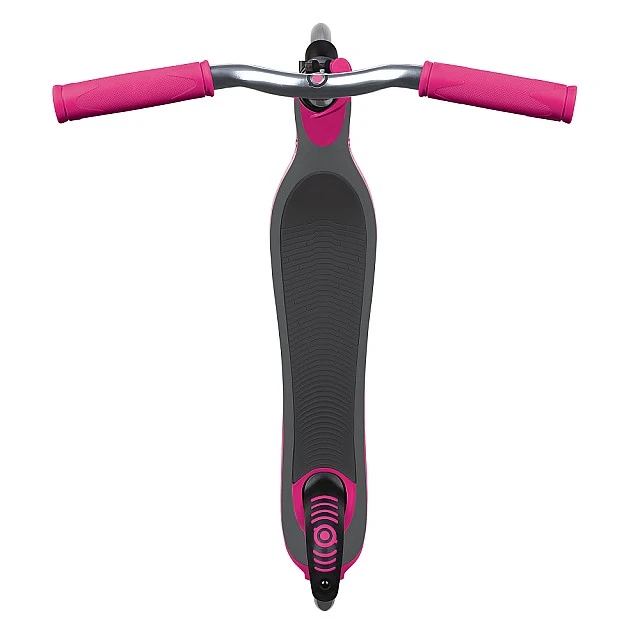 Flow 125 Light scooter με νέο πλαίσιο τιμονιού σε σχήμα Τ - Ροζ