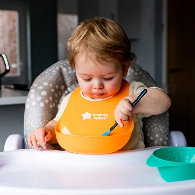 Μαλακή σαλιάρα COMFI BIB 6m+, ροζ