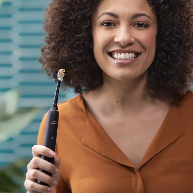 Ηλεκτρική βούρτσα Sonic Philips Sonicare DiamondClean 9000 HX9911/17, με κεφαλή all-in-one A3 Premium, 4 λειτουργίες, 3 εντάσεις, θήκη με φόρτιση USB, Bluetooth
