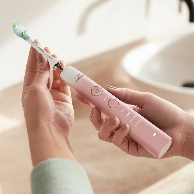 Ηλεκτρική βούρτσα Sonic Philips Sonicare DiamondClean 9000 HX9911/84, με κεφαλή C3 Premium, 4 λειτουργίες, 3 εντάσεις, θήκη ταξιδιού, Bluetooth