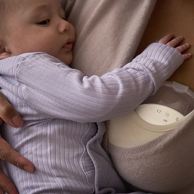 Φορητό ασύρματο θήλαστρο hands-free Natural Care SCF494/11, χωράει διακριτικά σε σουτιέν, με ενσωματωμένο κινητήρα που τροφοδοτείται από μπαταρία