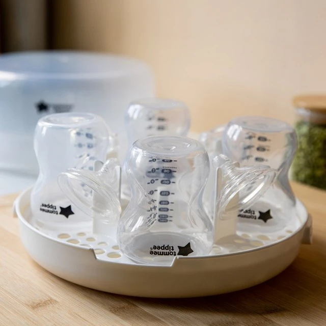 Αποστειρωτής ατμού μικροκυμάτων Tommee Tippee Micro Steri, με συμπεριλαμβανόμενη ορθοδοντική πιπίλα 0-6m