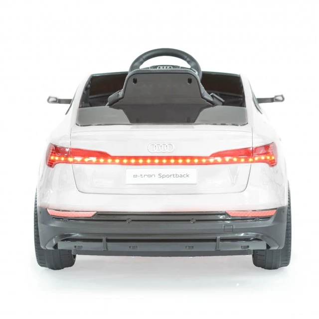 Μπαταρία τζιπ Audi Sportback λευκό