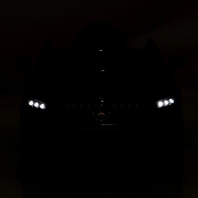 Ηλεκτροκίνητο αυτοκίνητο Mercedes-AMG CLA 45 μεταλλικό κόκκινο