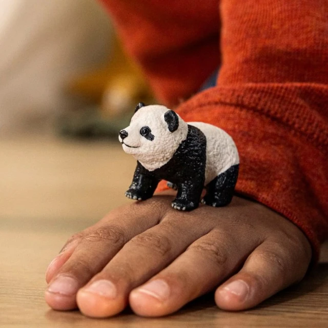 Φιγούρα Μωρού Πάντα, Schleich Ηλικία: 3+ Μέγεθος: 3.1x3.5x5.6 εκ.