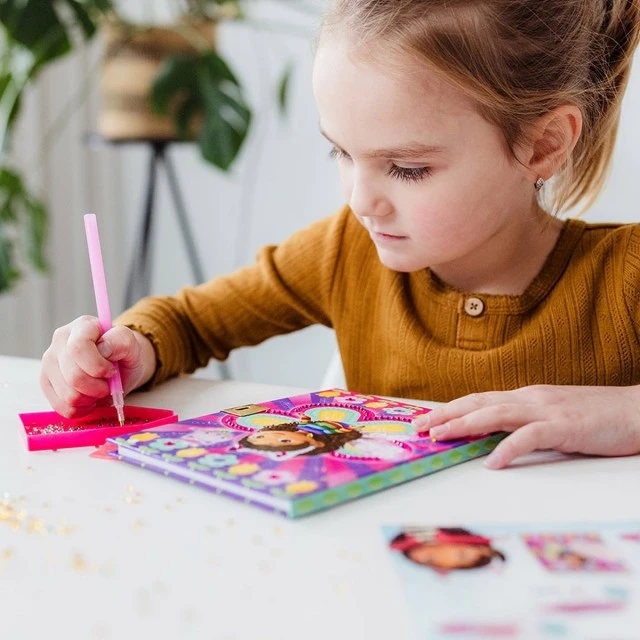Δημιουργικό σετ Gabby′s Dollhouse διακόσμησε μόνος σου μυστικό ημερολόγιο με διαμάντια