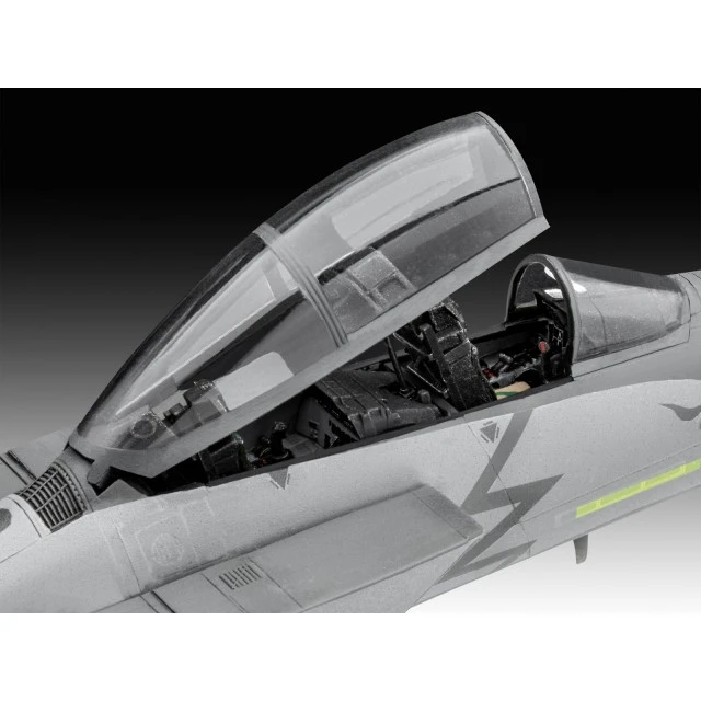 Συναρμολογημένο μοντέλο αεροσκάφους McDonnell-Douglas F-15E Strike Eagle
