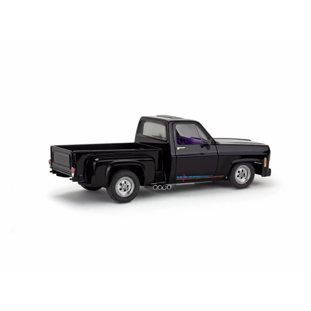 ′77 Chevy Pickup - Buildable Model, 102 Parts