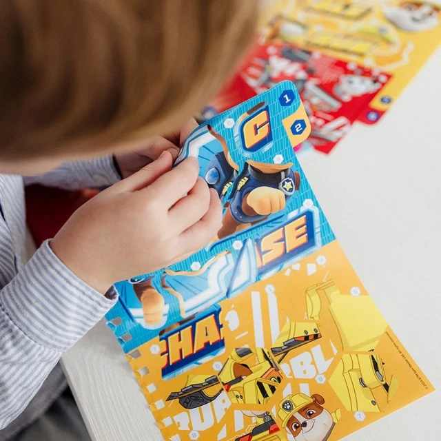 Δημιουργικό σετ Paw Patrol, Βιβλίο με αυτοκόλλητα ανά αριθμό