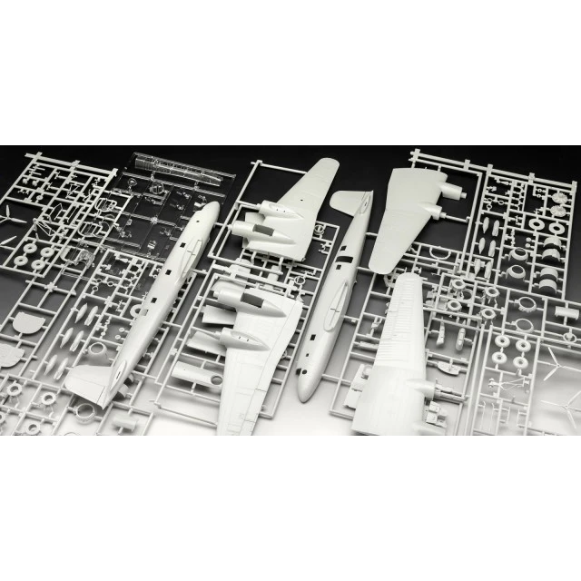 Μοντέλο συναρμολόγησης, Revell, αεροσκάφος Focke-Wulf Fw 200 C-5/C-8, 240 ανταλλακτικά