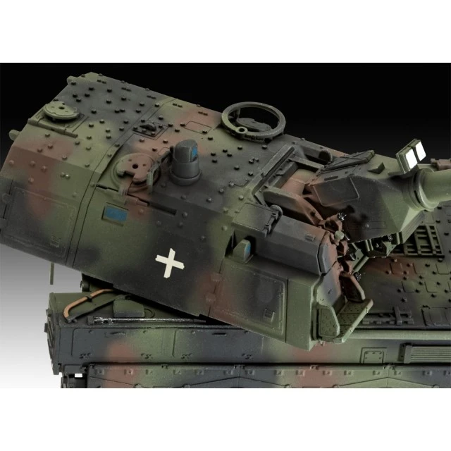 Συναρμολογημένο μοντέλο Panzerhaubitze 2000, 130 εξαρτήματα