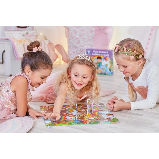 Fairytale Snakes and Ladders και Ludo