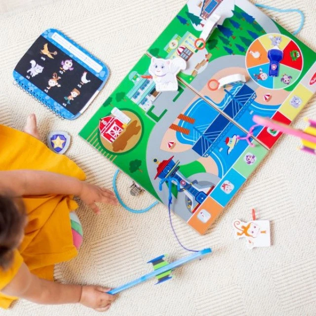 Melissa & Doug - Αναδιπλούμενη επιφάνεια παιχνιδιού - Κατάσκοποι
