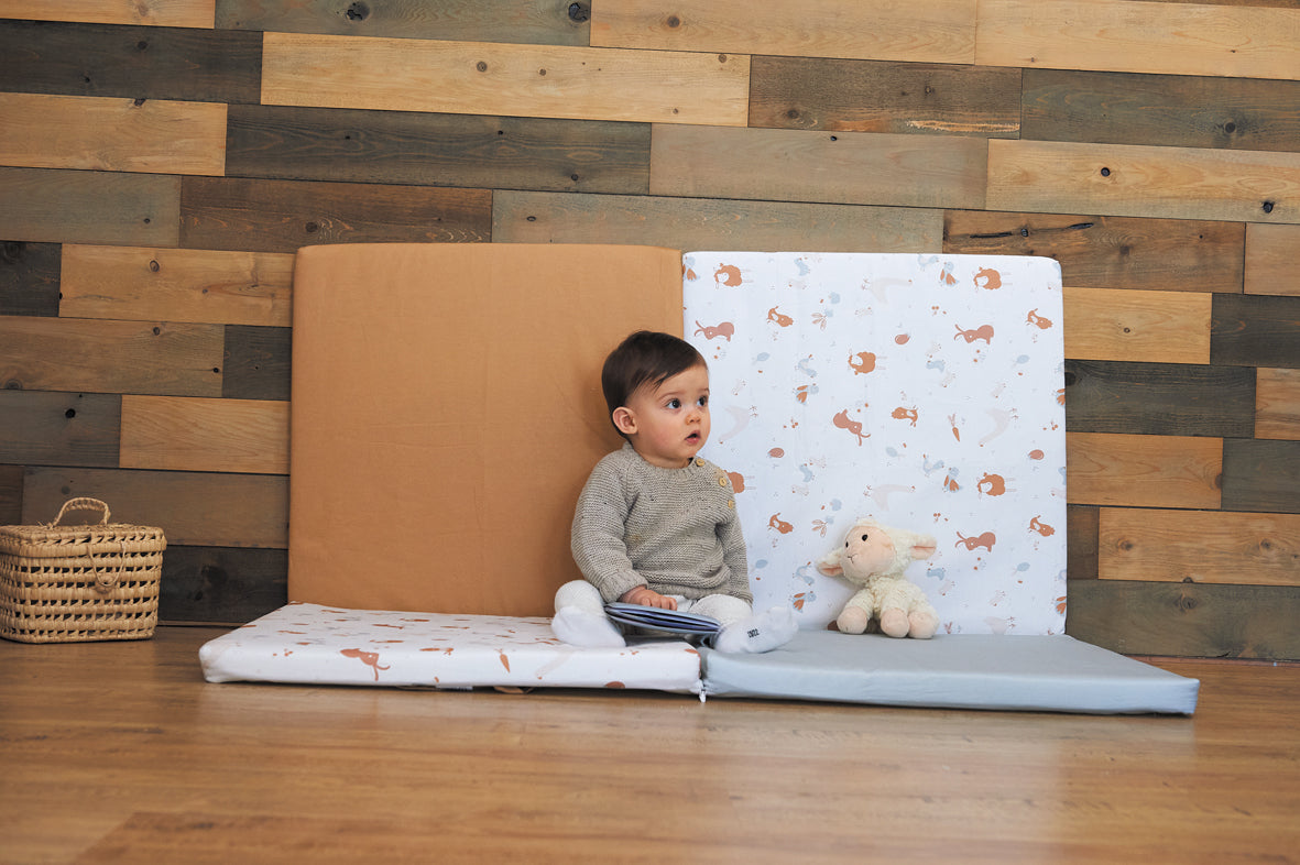 Smart Mat 3 In 1 - Play Mat, Movable Mattress And Barbaron, Small Farmer Tineo