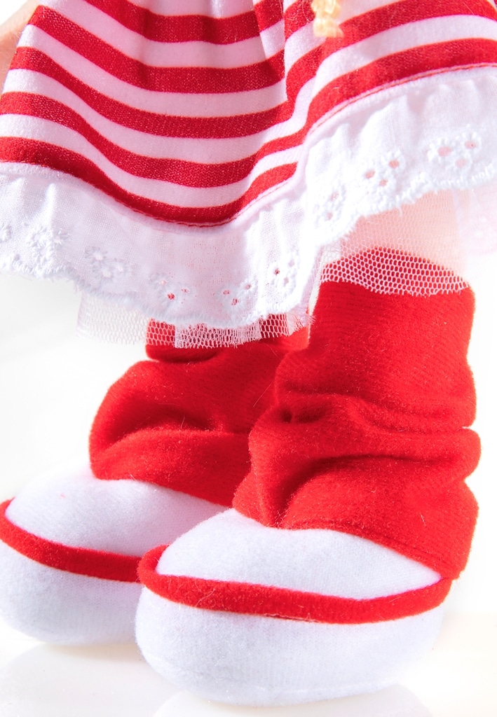 Μαλακή κούκλα με κόκκινο καπάκι 30 cm