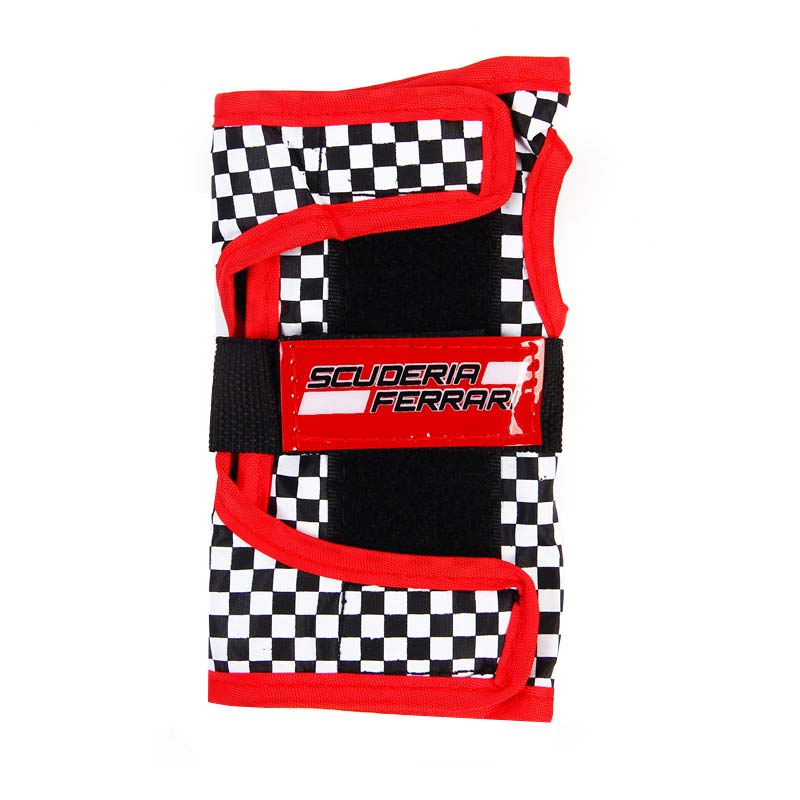 Σετ roller skates, κράνος και προστατευτικά Ferrari για παιδιά, 33-36 νούμερο - μαύρο