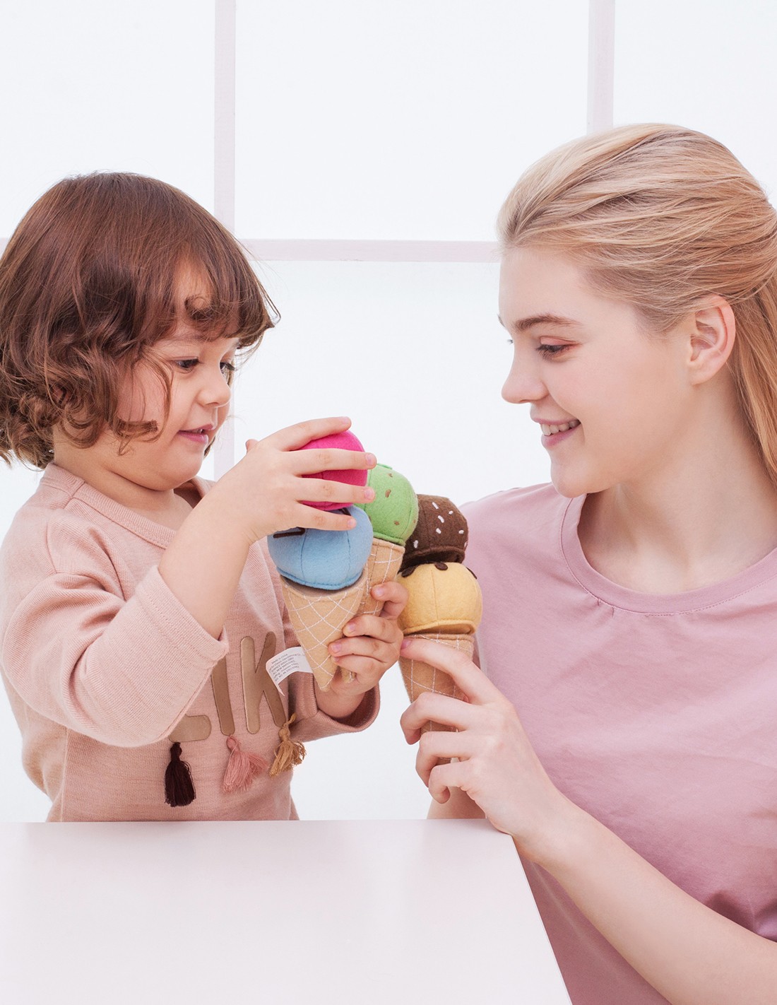 Κλωστοϋφαντουργικά παγωτά για παιχνίδι