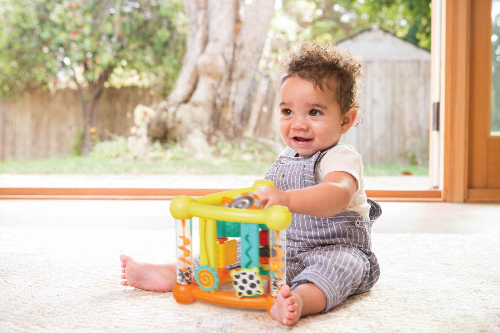 Παιχνίδι δραστηριοτήτων για μωρά, Infantino, Τρίγωνο